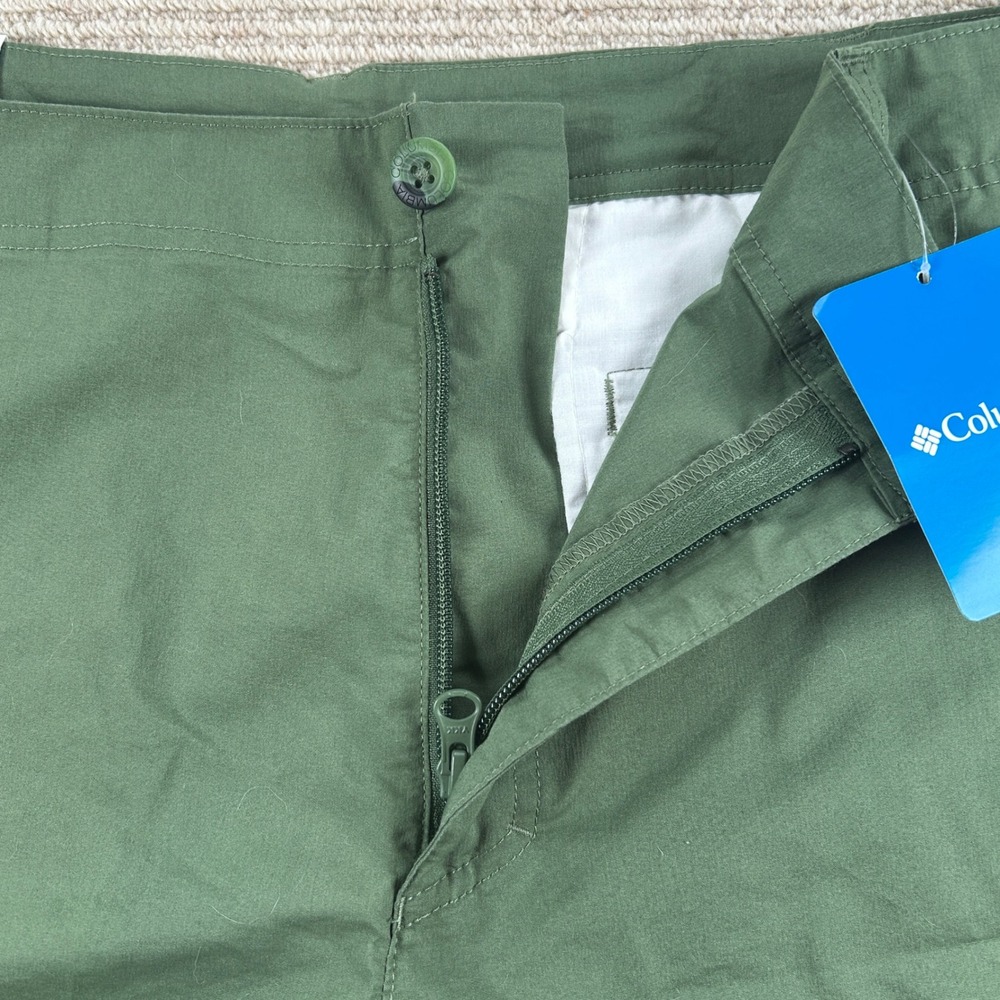 Columbia‎ Pine Canyon Weekend Shorts Mens 42 Green 8" Inseam Gorpcore Hiking NWT - Picture 3 of 13